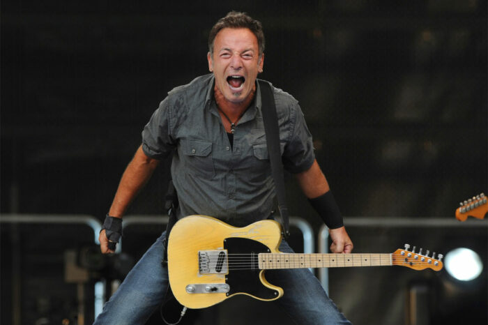 Restate a casa e godetevi il concerto: Bruce Springsteen pubblica il sensazionale show di Hyde Park