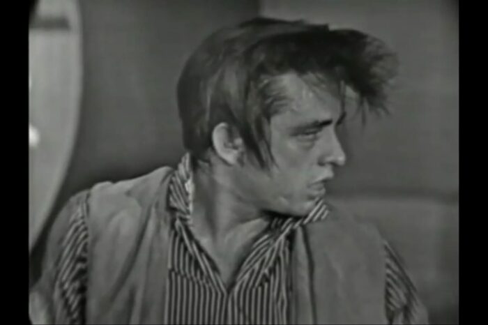Quella volta in cui Johnny Cash imitò Elvis, il Re del Rock ‘n’Roll